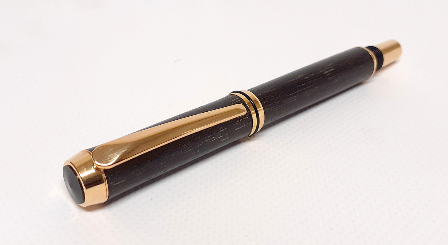Gentleman's Bog Oak Fountain Pen